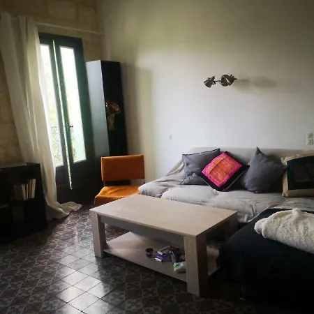 A Deux Pas Du Centre Historique Apartment
